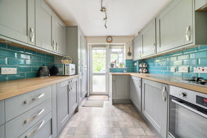 Kitchen- click for photo gallery